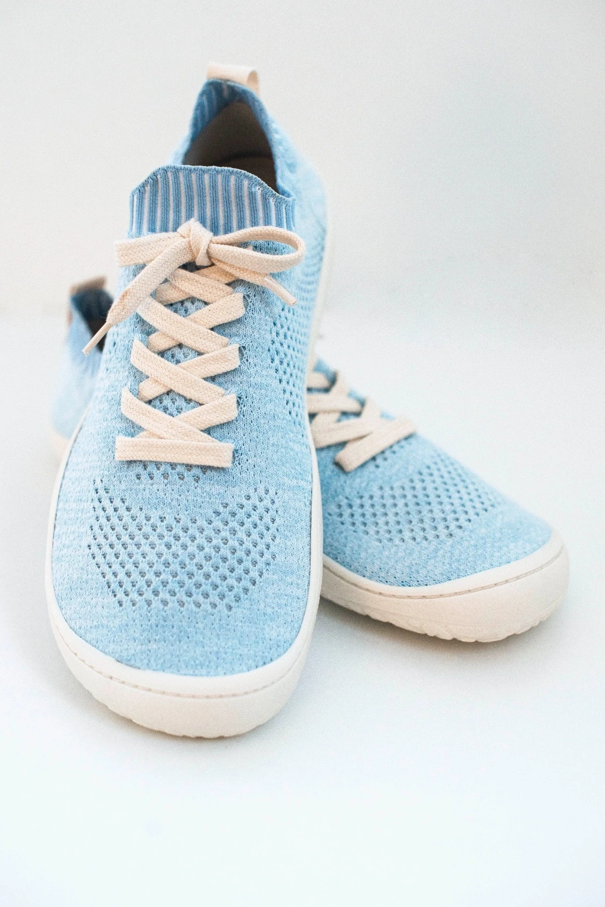 Босоногие кроссовки Sambas the bambas Essence Aura — голубые, фото 5